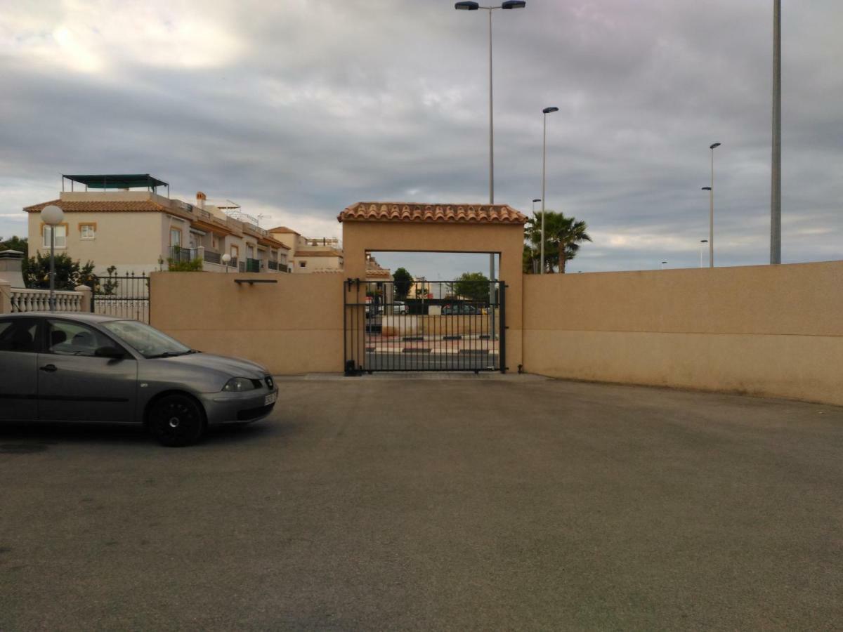Apartement à La Mata Torrevieja Extérieur photo