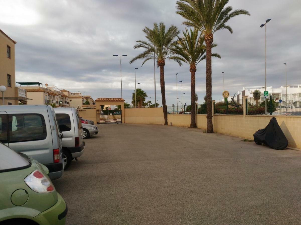 Apartement à La Mata Torrevieja Extérieur photo